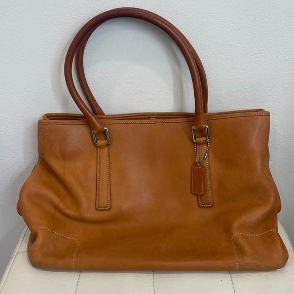 COACH hamptons Tote (D2J 7757) - VINTAGE - Picture 1 of 12